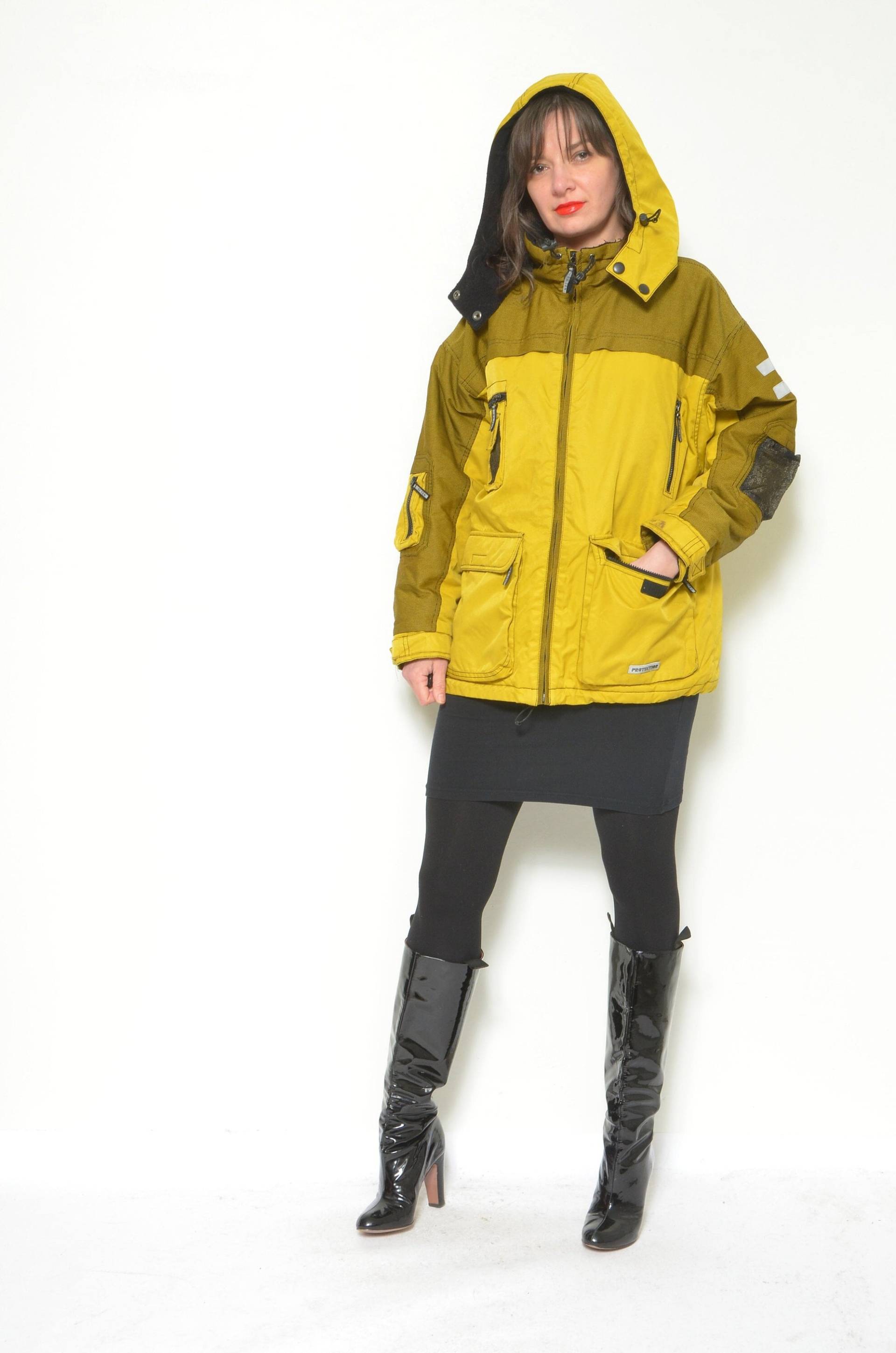 Vintage Senf Gelbe Ski Jacke 90S/00S Wasserdichter Wintermantel | Größe M/S von MikseStudio