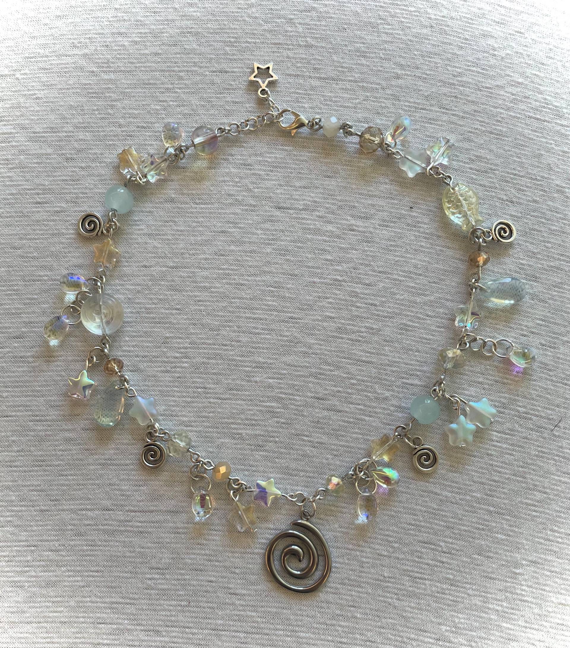 Kette Mit Spiralkette | Weiß/Blau, Motiv Mikyou Kette Mit Spiralkette | Weiß/Blau, Motiv Mikyou von Mikyou
