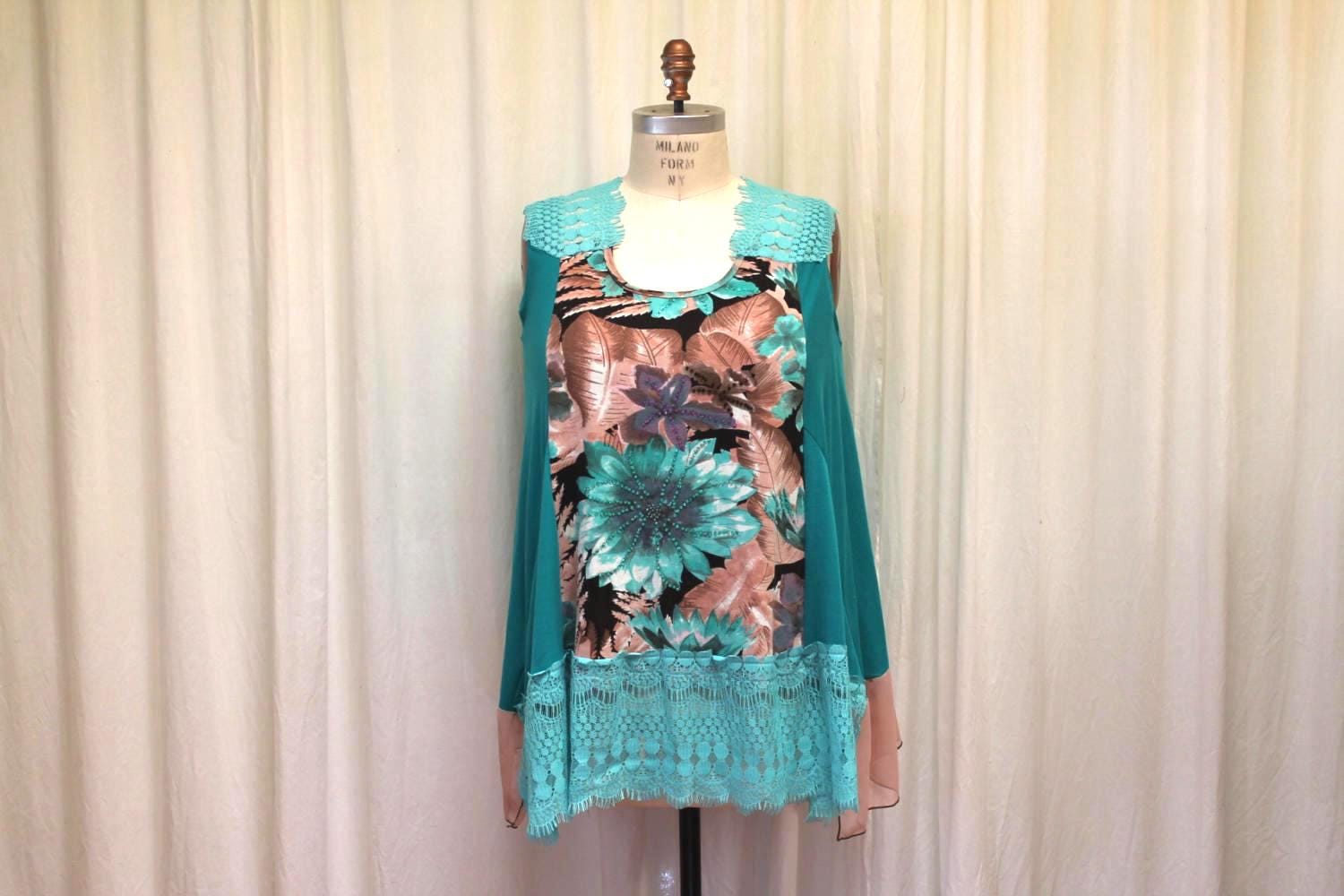 Plus Size Floral Tunika Kleid Upcycled Boho Spitzenbesatz, 1x-2x von MilaLem