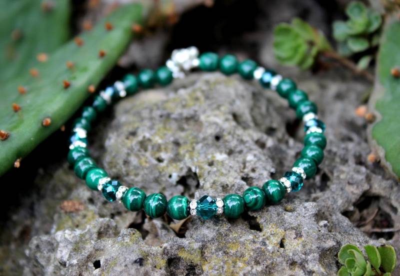 6 Mm Echtes Malachit Edelstein Armband, Frau April Birthstone Schmuck, Smaragdgrün Kristall Perlenarmband, Zierliche Und Silber von MiladyMimosa