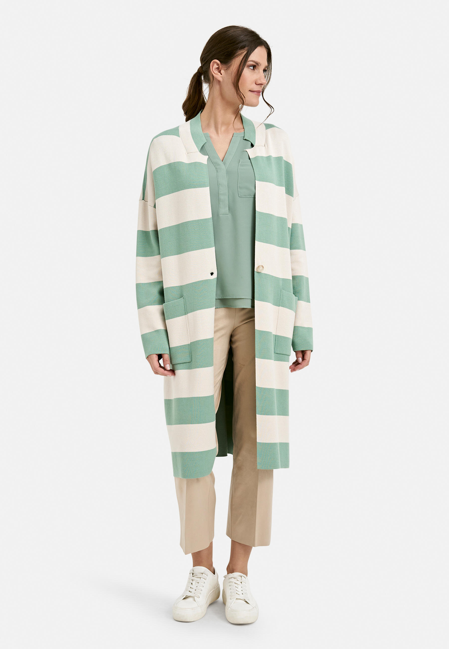 Milano Italy - long cardigan w patched pockets, button closure + 1/1 sleeves sage print - Gr. - L von Milano Italy