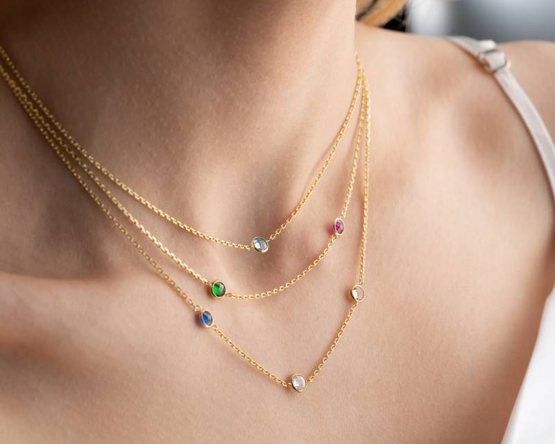 Familie Birthstone Halskette, Personalisierte Sterling Silber Multi-Stein Schmuck von MilanoByAdelina