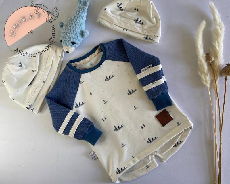 Einzigartiger Selbstgenähter Kinderpullover Inklusive 2 Mützen von Milchbartmanufaktur