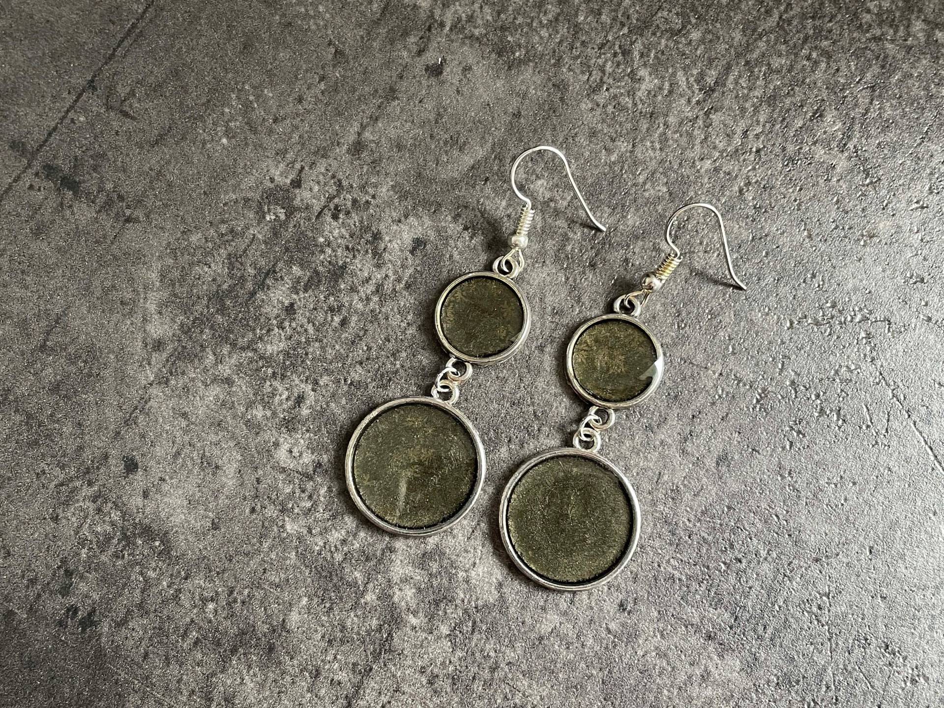 Doppelohrringe Silber Cabochon Resin - Anthrazitgrau von MilenaBijoux