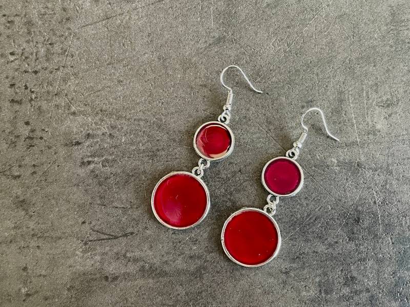 Doppelte Ohrringe Cabochon - Mattkirschen Doppelte Ohrringe Cabochon - Mattkirschen von MilenaBijoux