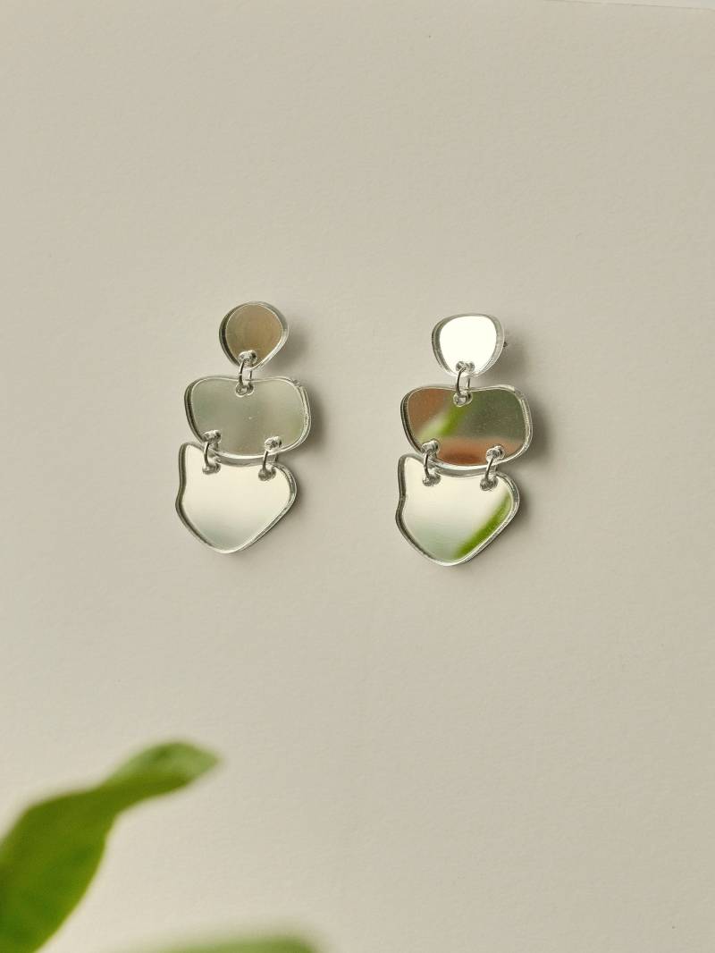 statement Ohrringe Aus Verspiegeltem Acryl | Handgemachte Geschenke Für Frauen Handgefertigtes Zubehör Farbenfroher Laserschnitt Leichte Baumeln von MilenaFae