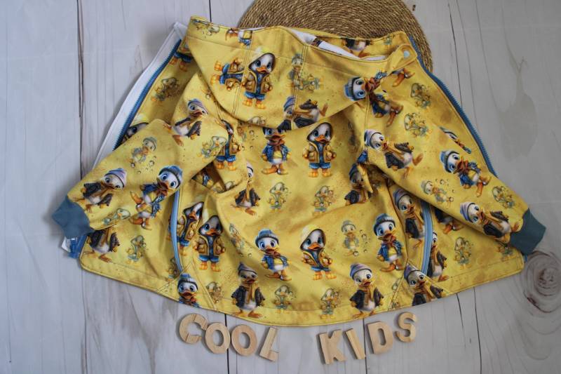 Handmade Softshelljacke Coole Ente Gr. 104/110 von MilenasHandmade