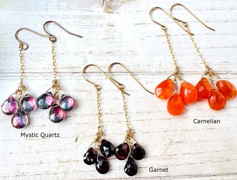 Edelstein Cluster Lange Ohrringe, 14K Gold Gefüllt, Mystic Quartz, Karneol, Granat, Unikat Schmuck, Zart, Geschenk Für Sie von Milery