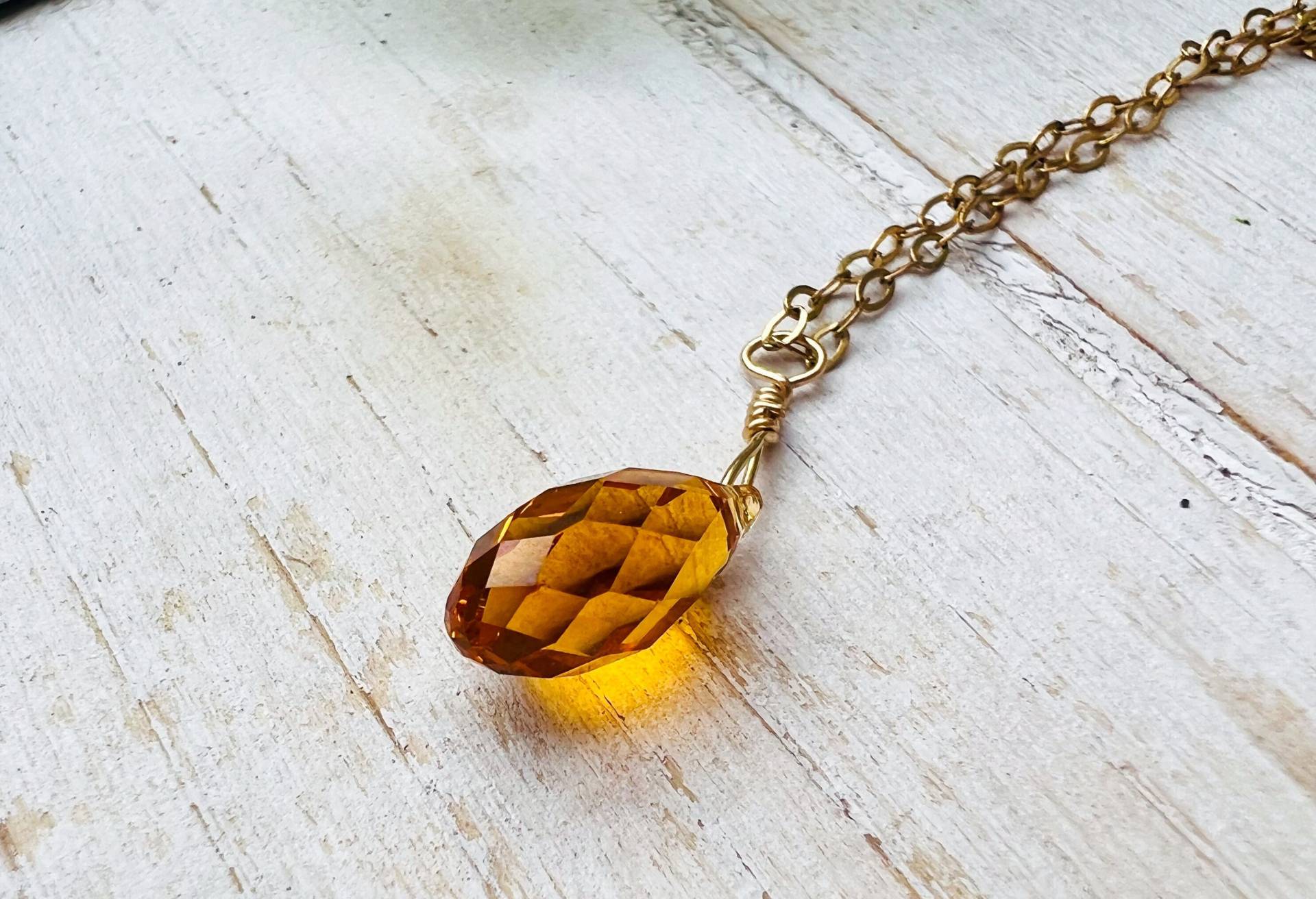 Petite Swarovski Topas Citrin Träne Kristall Anhänger Halskette, 14K Gold Gefüllt, Geburtsstein, Kristall, Zierlich, Zarte, Layering von Milery