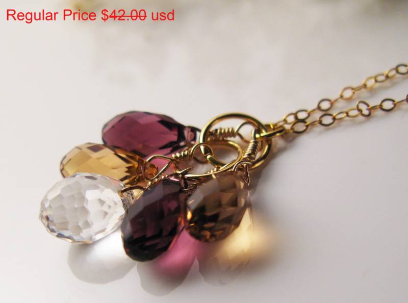 Sale Multi Quarz, Amethyst, Swarovski, 14K Gold Filled, Cluster Anhänger, Februar Geburtsstein, Filled von Milery