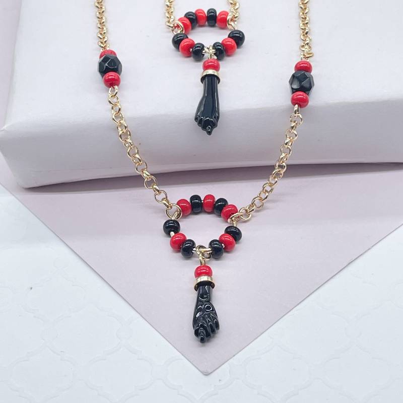 18K Gold Fill Azabache Handset Mit Roten Und Schwarzen Perlen von MilieJewels