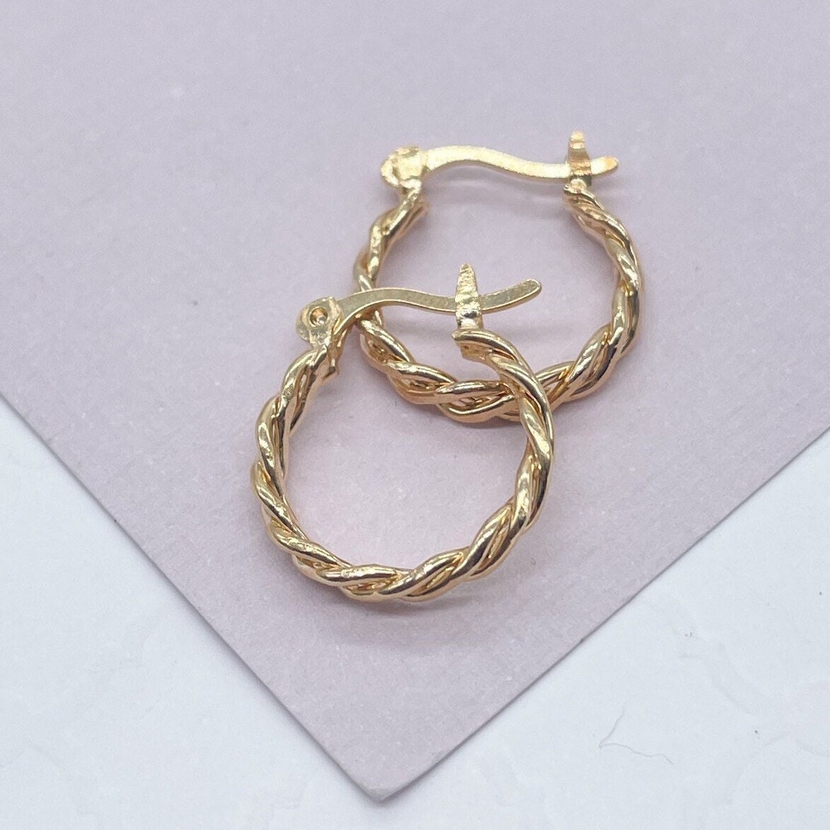 18K Gold Gefüllt 15mm Verdrehte Creolen Zubehör, Kinder Ohrringe, Zierliche Creolen, Wasserdicht, Hypoallergen, Einfache Geschenk Für Sie von MilieJewels