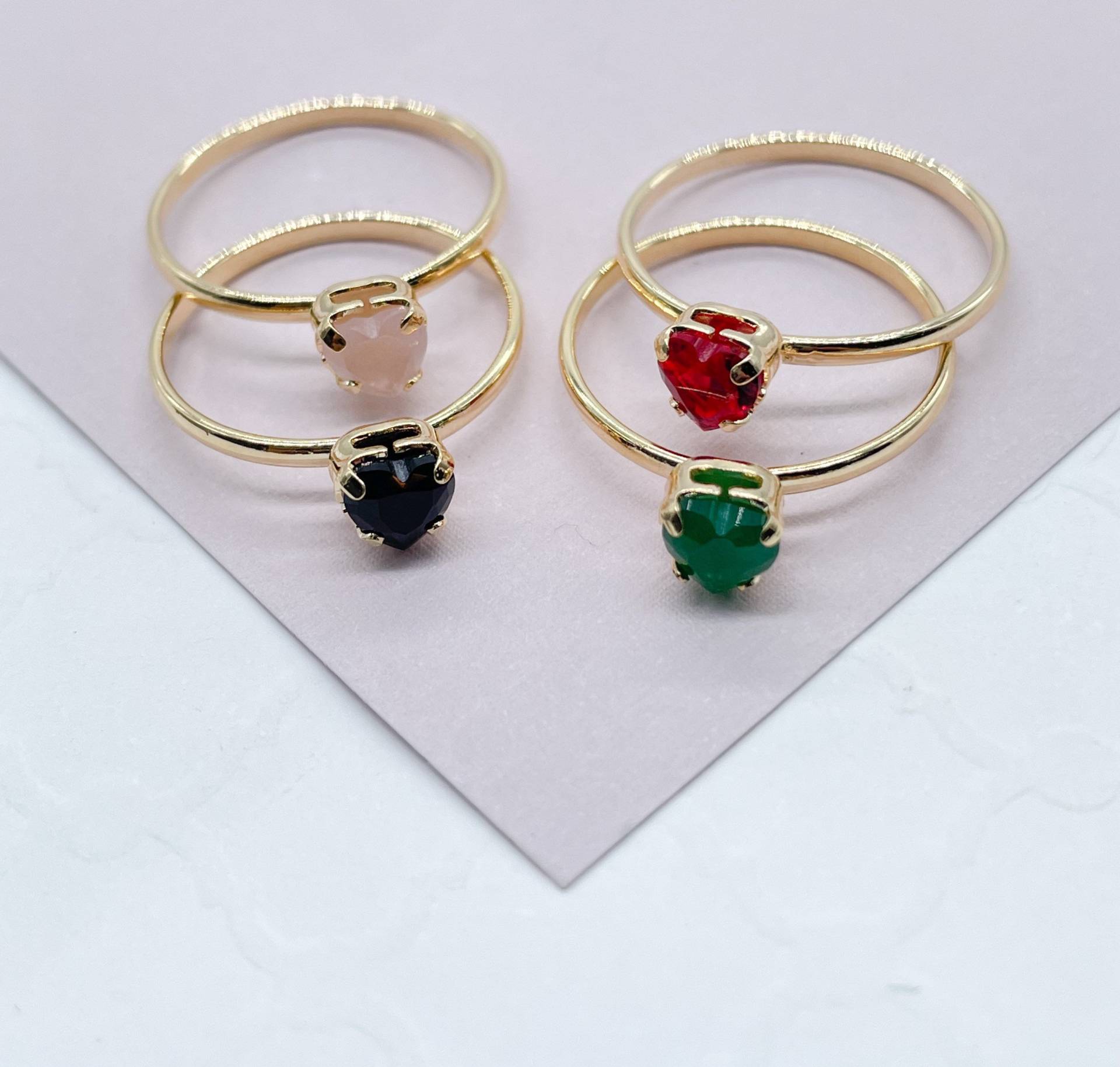 Dünner 18K Gold Filled Ring Mit Solitaire Bunte Herzform Zirkonia Schmuck Dünner 18K Gold Filled Ring Mit Solitaire Bunte Herzform Zirkonia Schmuck von MilieJewels