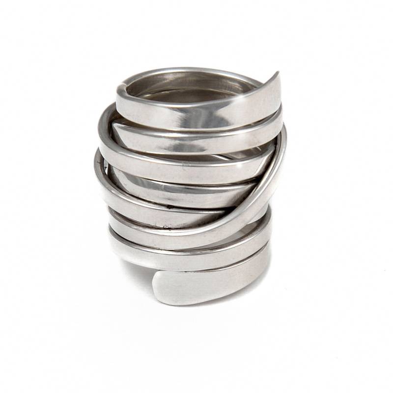 Chunky Statement Sterling Silber Wickelring Mit Flexiblen Gewickelten Silberband-Breitem Ring von MilinaLondon