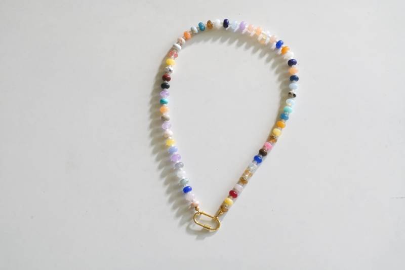 Regenbogen Edelstein Perlen Halskette Bunte Jade, Goldverschluss von MilkSide