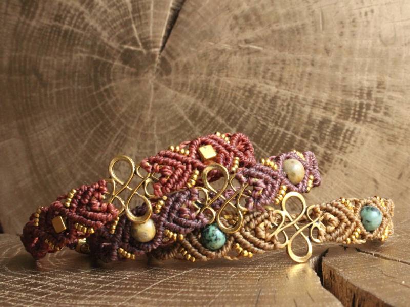 Venus | Makramee Armband Goldfarben Celtic Mit Natursteinperlen Boho Hippie Vintage Stil Geschenkidee Geburtstag Hochzeit Muttertag von Milkramee