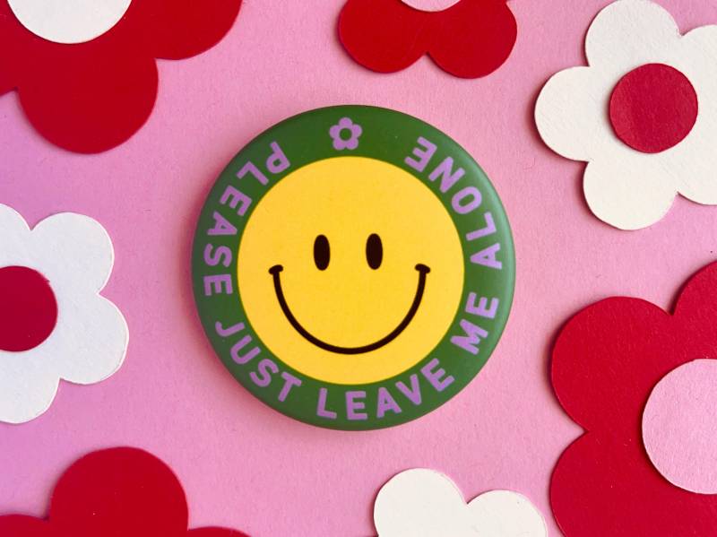 Menhera Pinback Button - Please Just Leave Me Alone von MilkyHeaven