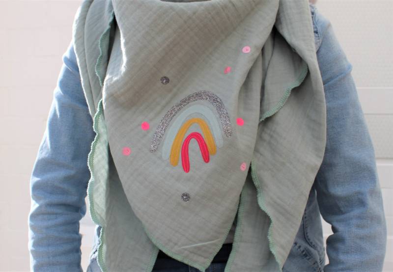 xxl Halstuch Musselin, Musselintuch, Musselinschal, Tuch Regenbogen, Regenbogentuch, Konfetti, Glitzer, Musselin Mint, Grün, Musselinhalstuch von MillaLouise