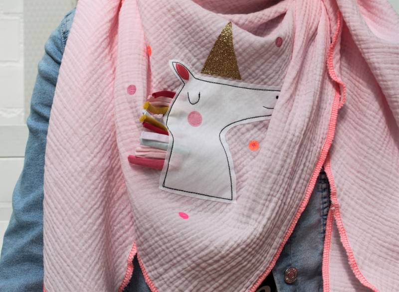 xxl Halstuch Musselin, Musselintuch, Musselinschal, Tuch Regenbogen, Regenbogentuch, Konfetti, Glitzer, Musselin Rosa, Tuch Einhorn von MillaLouise