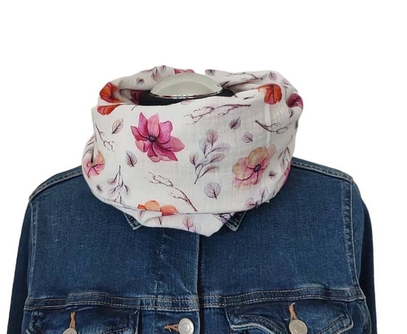 Musselinloop Loopschal Loop Weiß Mit Blumen von MillasNaehzauberei