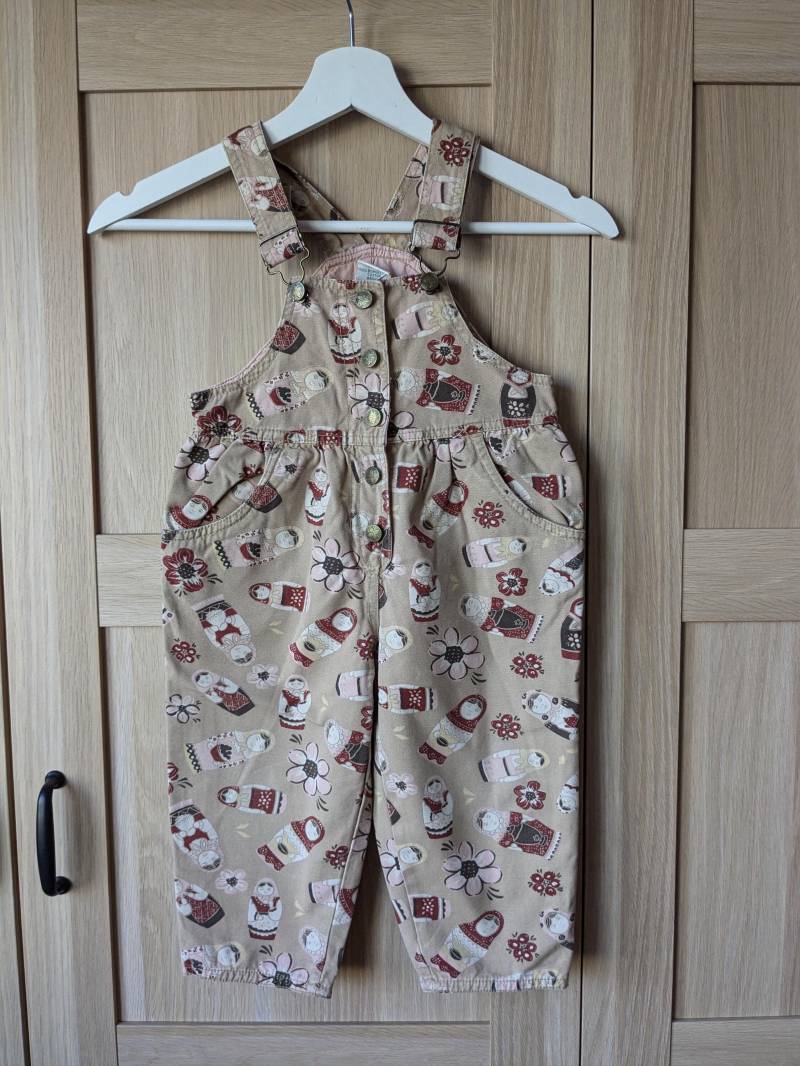 90Er Jahre Denim Latzhose Mit Matrjoschka Muster 000137 von MillennialPeacock