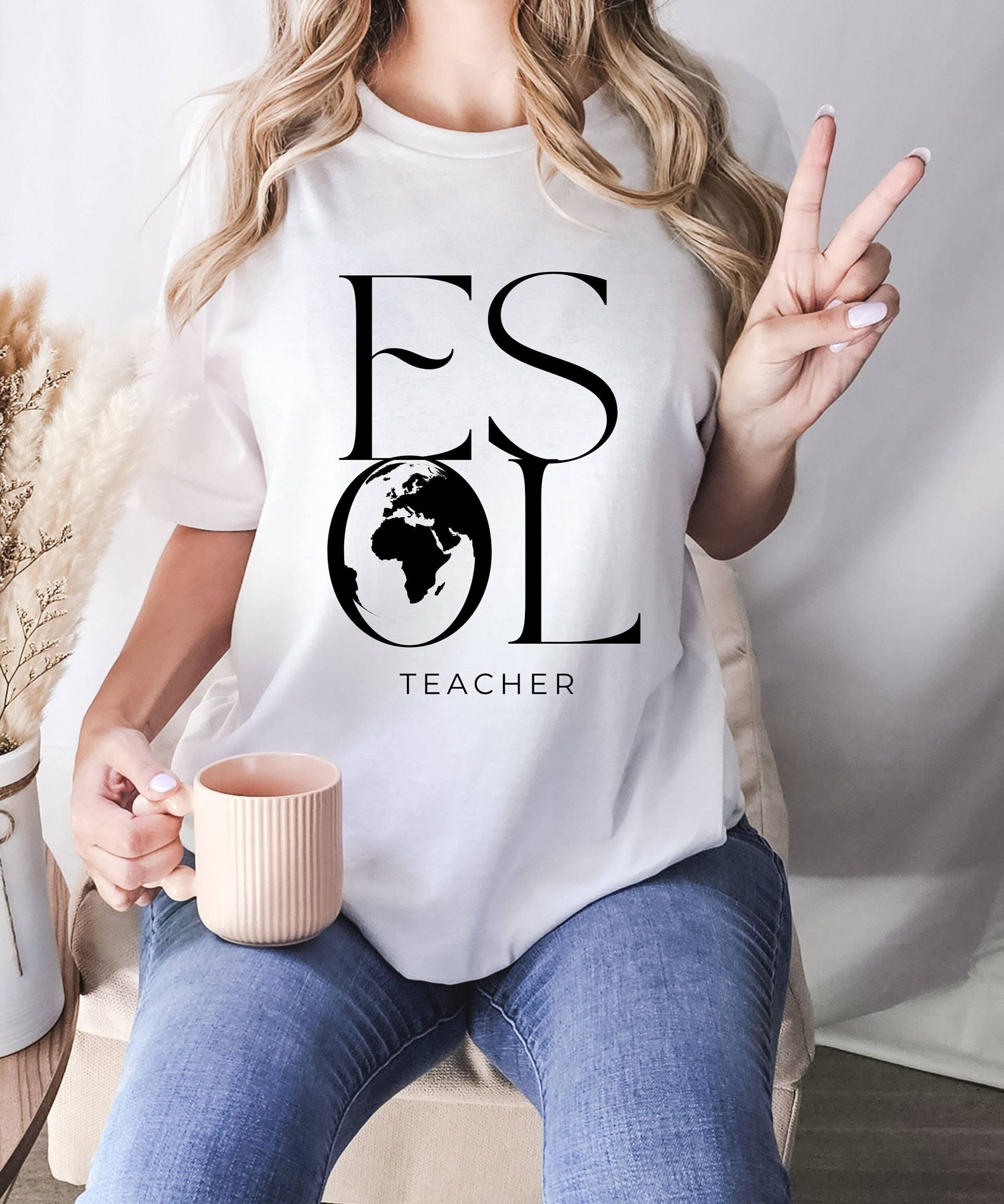 Esol Esl Multilingual Teacher Shirt Student World Languages Special Education Spanish English As A Second Gift Appreciation Bilingual Globe von MillerManufaktur