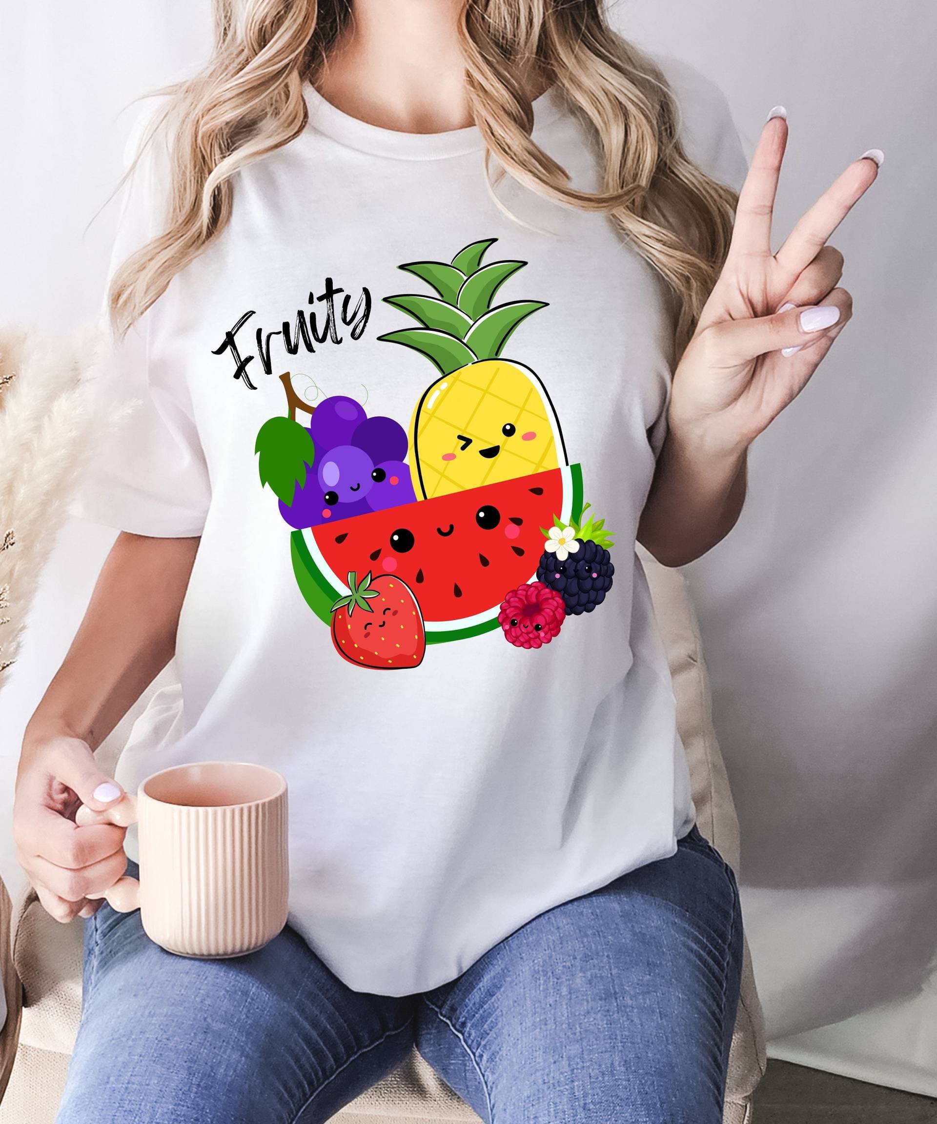 Fruity Love Shirt, Sweet Summer Fruit, Strawberry Watermelon Pineapple Grape Raspberry Blackberry, Fruit Farm, Garden Botanical Lover von MillerManufaktur