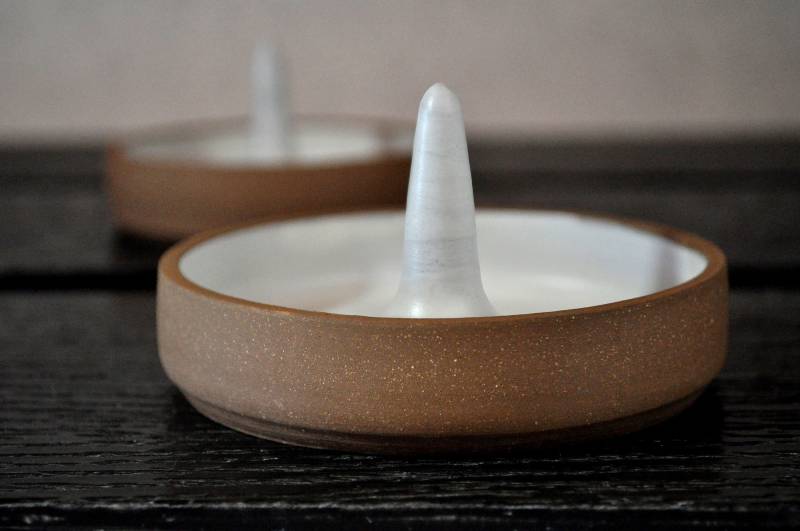 Ringhalter | Ring Schale Schmuckschale Hochzeit Halter Rad Geworfen Ringschale Verlobungsring Schmuckstück Schmuckhalter von MilletandHammer