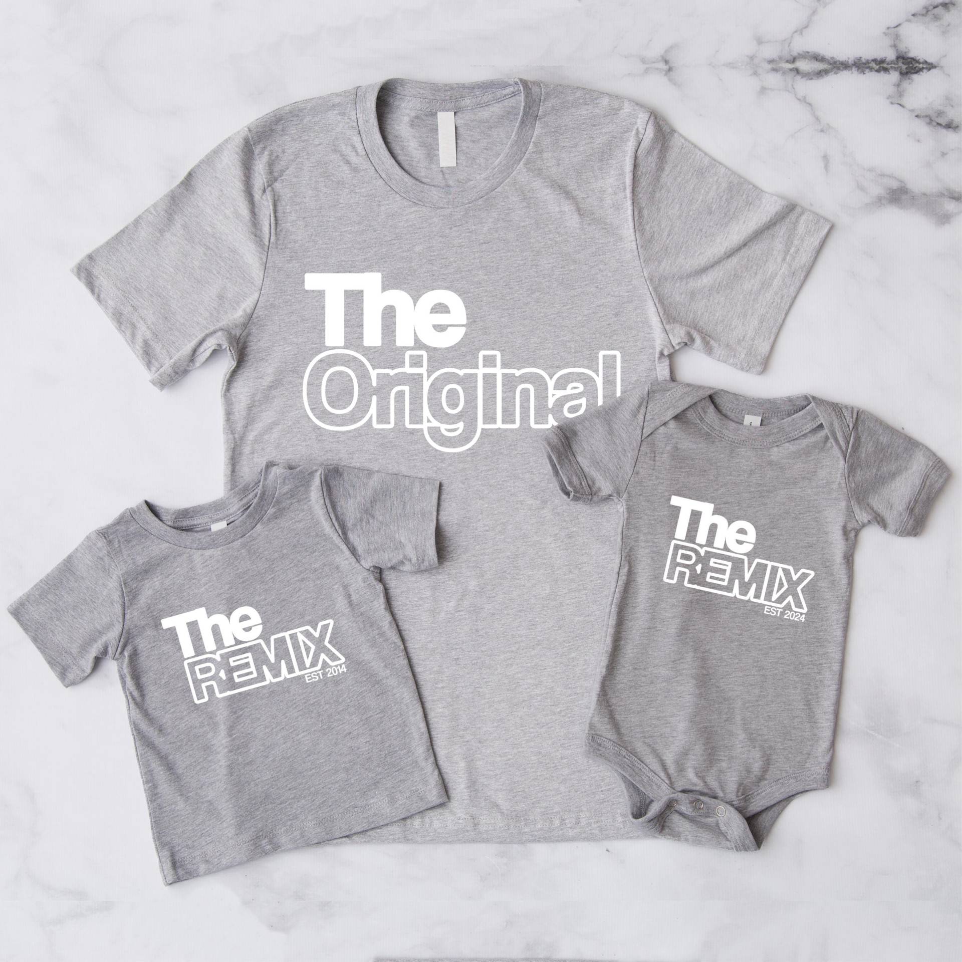 Original Remix Shirts Vater Sohn Partnerlook Mama Tochter Outfit Babybody Bedruckt Geschenk Vatertag Schwangerschaft Ankündigung von MillionThreads