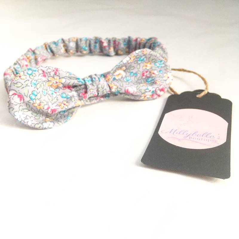 Graue Baby-Dusche, Baby-Dusche-Geschenk, Graue Geschenke Für Baby, Grau Stirnband, Mädchen Baby-Stirnband, Zubehör, Floral Stirnband von Millybellesboutique