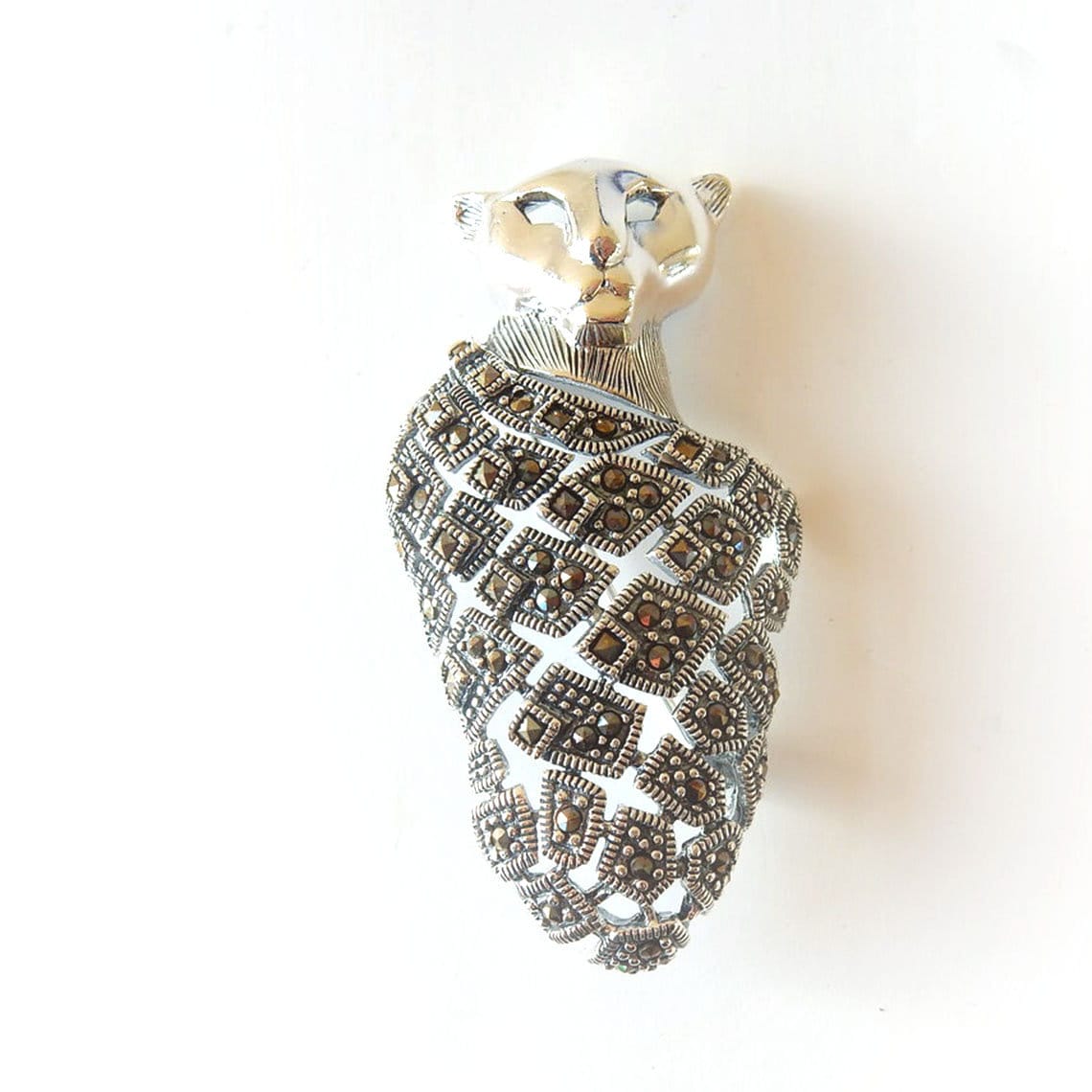 Jahrgang Marcasite Wild Katze Löwin Brosche Sterling Silber Feine Schmuck Jahrgang Marcasite Wild Katze Löwin Brosche Sterling Silber Feine Schmuck von MillysMarvelsVintage
