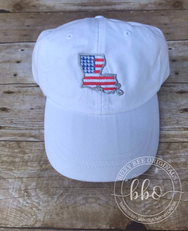 Usa Flagge Louisiana Patritotic Bestickt Mit Monogramm Pigment Gefärbt Personalisierte Baseballkappe von MiloNBee