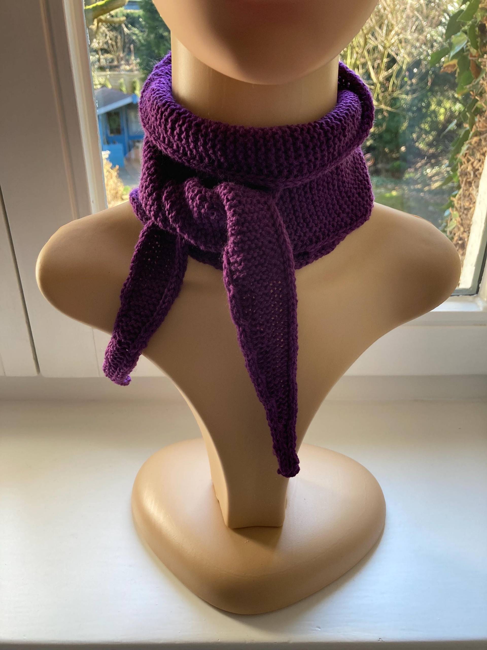Kleiner Schal - Sophie Scarf 100 % Schurwolle Kleiner Schal - Sophie Scarf 100 % Schurwolle von MilosStrickzeug