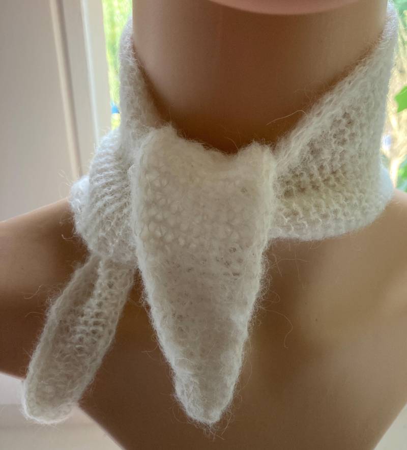 Mini Schal - Sophie Scarf Merino, Alpaka Und Seide Mini Schal - Sophie Scarf Merino, Alpaka Und Seide von MilosStrickzeug