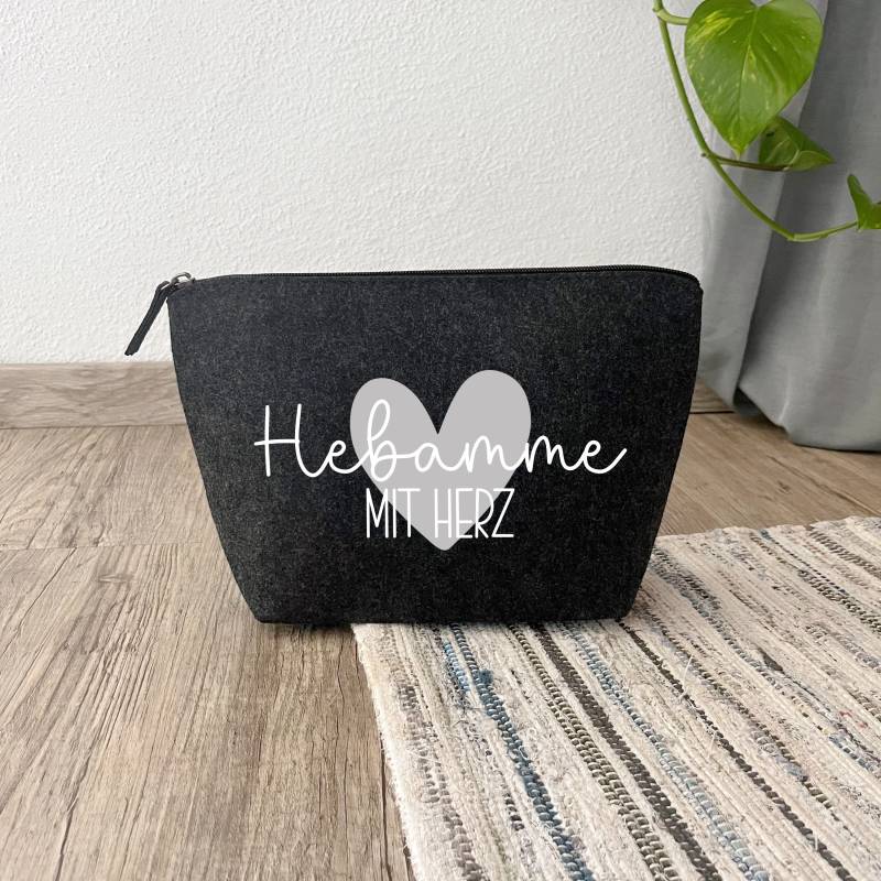 Kosmetiktasche Hebamme Mit Herz von Miloveby