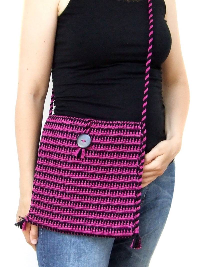 Lila Handtasche Handgewebte Baumwollbörse Schwarzer Satinfutter Schultertasche Taschen Einzigartige Geldbeutel von MimaHandwovens