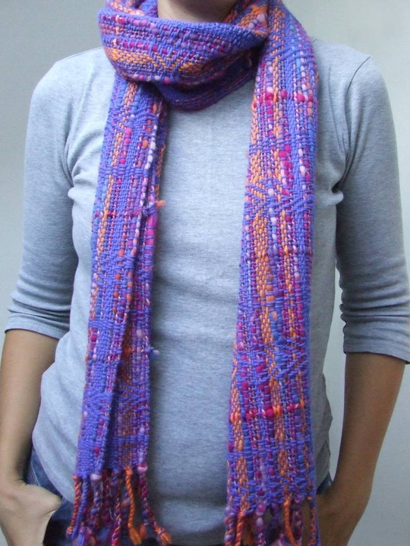 Wollschal Winterschal Lila Blau Orange Schal Handgewebter Fransenschal Mode-Accessoires Handgemachtes Geschenk Für Ihre Frau von MimaHandwovens