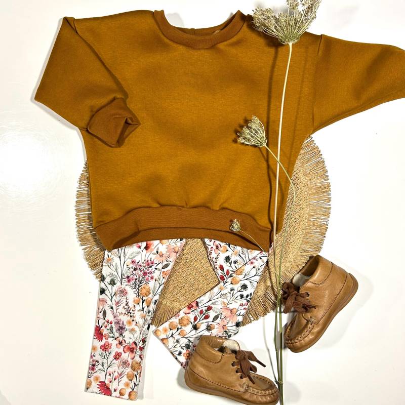 Set Aus Leggins Und Kuscheligem Sweatshirt in Karamell Braun Mit Wild Blumen Gräsern Gr. 50/56 - 122/128, Bis 92 Windelpopo von MimaLilu