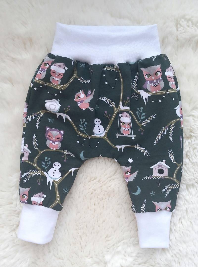 Baggy Pants Für Babys, Kleinkinder Und Kinder Aus Jersey Mit Eulen Im Winter Gr. 56 62 68 74 80 86 92 98 104 110 116 122 Baggy Pants Für Babys, Kleinkinder Und Kinder Aus Jersey Mit Eulen Im Winter Gr. 56 62 68 74 80 86 92 98 104 110 116 122 von Mimimimahandmade
