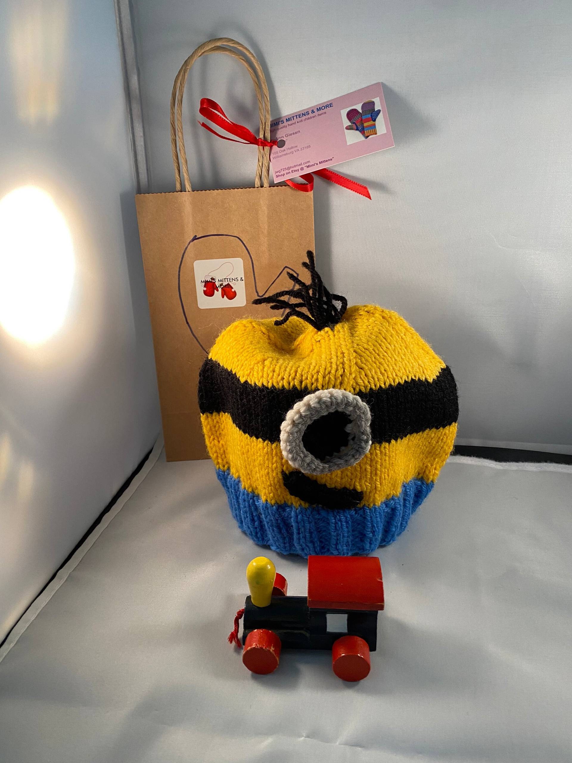 Minion Hut, Kindermedium von MimisMittensAndMore