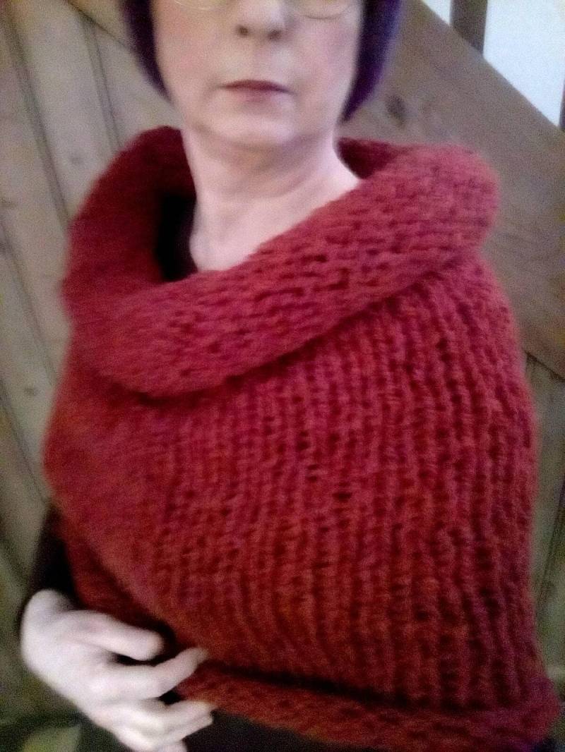 Klobiger Schulterwärmer Klobiger Schulterwärmer von Mimitricotine