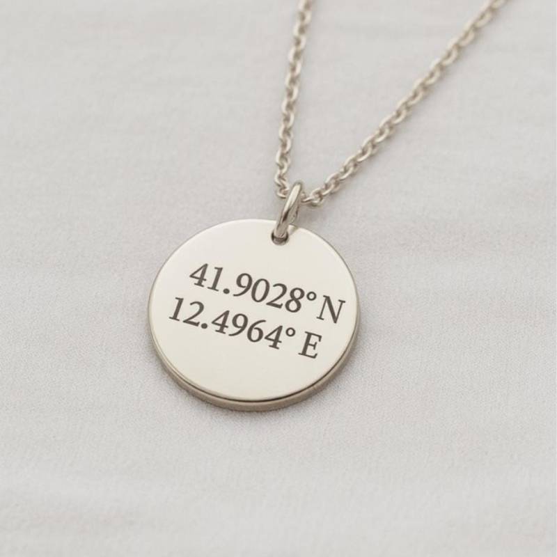 Personalisierte Halskette Aus Edelstahl - Gravur Von Name, Datum, Koordinaten Oder Textgeschenk Personalisierte Halskette Aus Edelstahl - Gravur Von Name, Datum, Koordinaten Oder Textgeschenk von MimmiEngravings