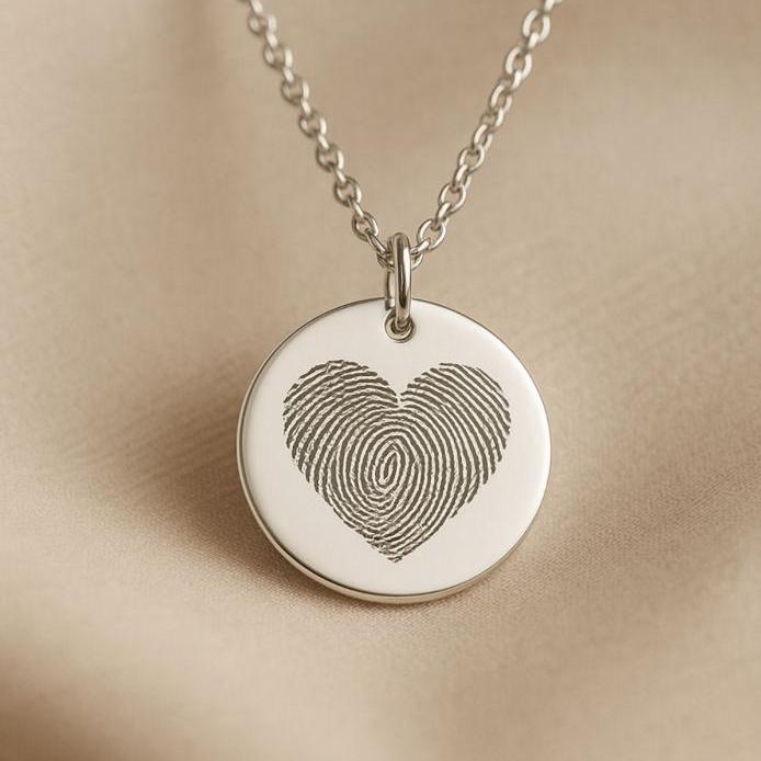 Halskette Mit Gravur Aus Edelstahl - Handschrift, Fingerabdruck, Fußabdruck Oder Zeichnung Schmuck Geschenk Halskette Mit Gravur Aus Edelstahl - Handschrift, Fingerabdruck, Fußabdruck Oder Zeichnung Schmuck Geschenk von MimmiEngravings