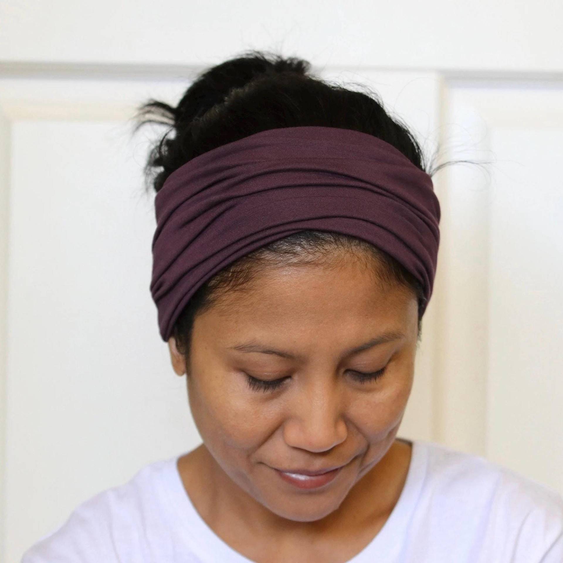 Breites Stirnband - Aubergine Lila Dehnbares Kopftuch Aus Bio-Baumwolle Unisex Kopfbedeckung Bequemes Haarband Für Jeden Tag von MimpiByMeka