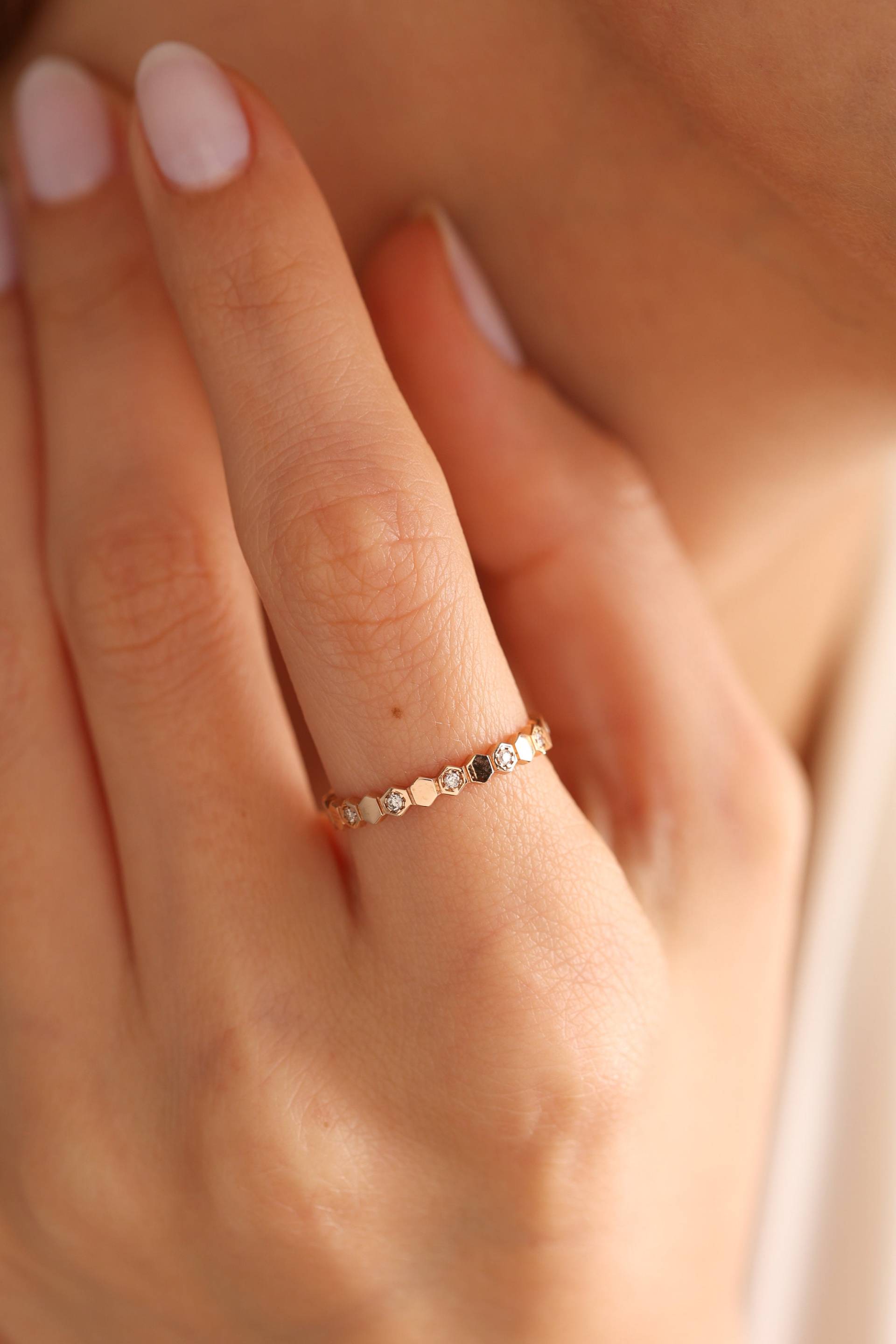 Mimra Diamantring Einzigartiger Schmuck Ehering Paarringe Zarter Ring Versprechensring Für Sie Infinity-Ring Mimra Diamantring Einzigartiger Schmuck Ehering Paarringe Zarter Ring Versprechensring Für Sie Infinity-Ring von MimraDiamondJewelry