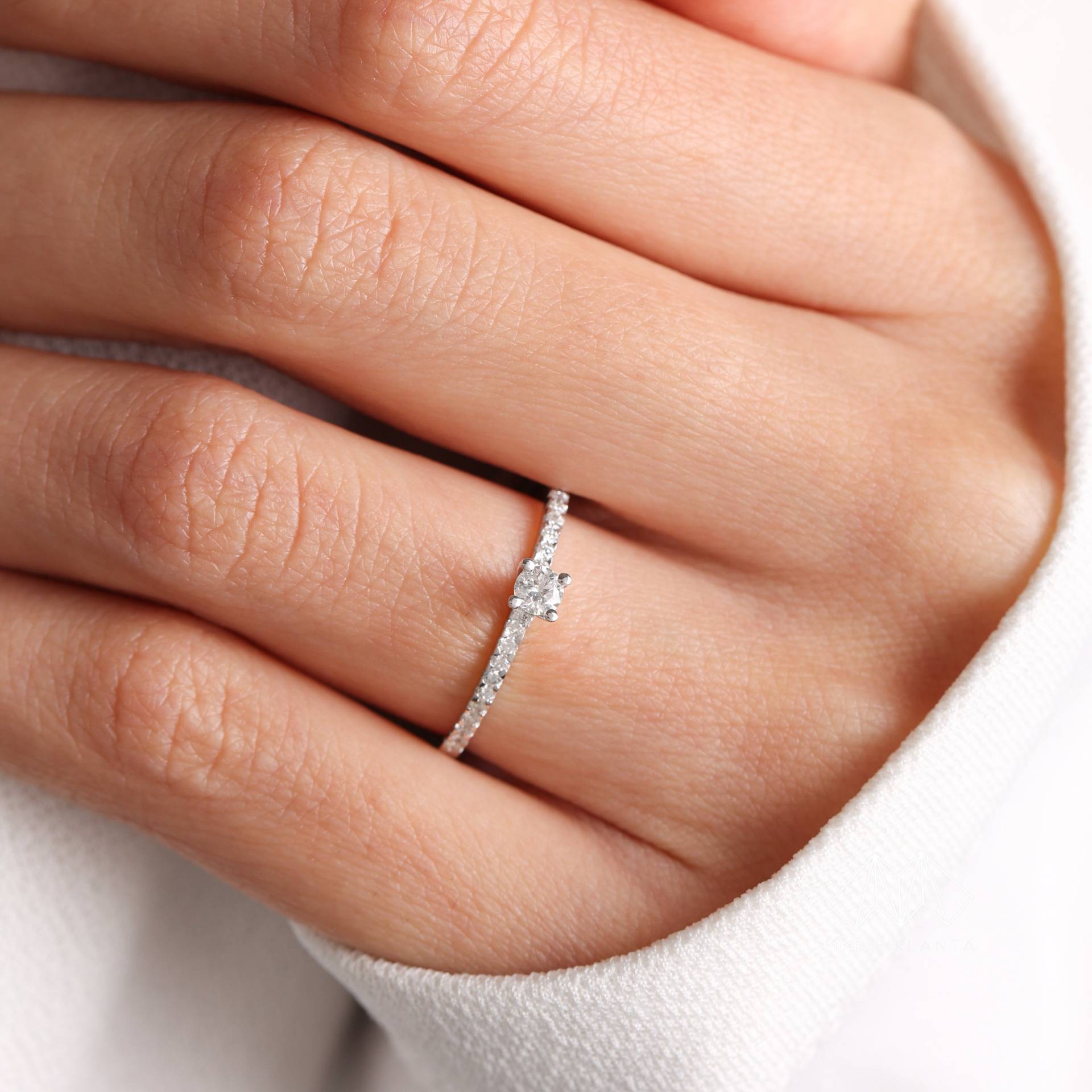 Mimra Diamond Unique Design Ring Ehering Paarringe Zarter Versprechensring Für Sie Diamant-Verlobungsring Geschenke Mimra Diamond Unique Design Ring Ehering Paarringe Zarter Versprechensring Für Sie Diamant-Verlobungsring Geschenke von MimraDiamondJewelry