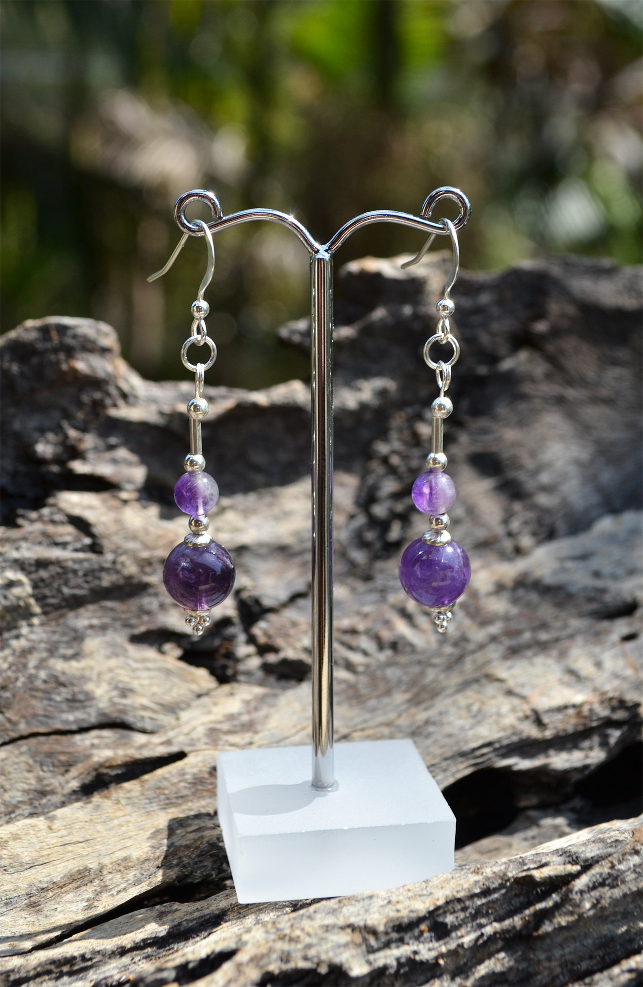 Ohrringe, Paar Handgefertigte Ohrringe Mit Sterling Silber & Amethyst Ohrringe, Paar Handgefertigte Ohrringe Mit Sterling Silber & Amethyst von MinDiDesign
