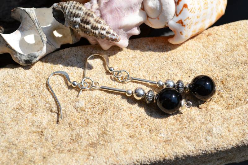 Ohrringe, Paar Handgefertigte Ohrringe Mit Sterling Silber & Schwarz Onyx Ohrringe, Paar Handgefertigte Ohrringe Mit Sterling Silber & Schwarz Onyx von MinDiDesign