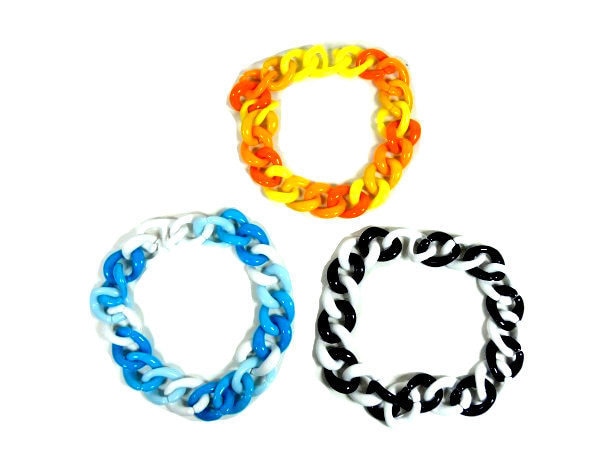 1 Vintage Kunststoff Ampcp Chunky Halskette Retro Statement Pop Rock Punk Schmuck von MinasTreasureChest