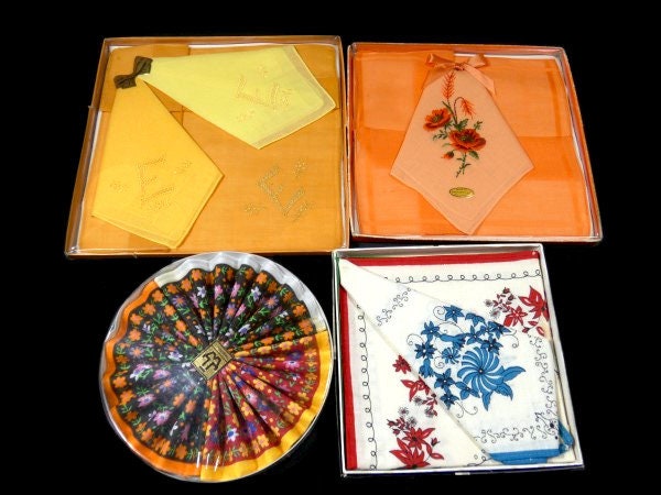 1 Vintage Schweizer Taschentücher Set in Ungeöffneter Box Blumenstickerei Hochzeit Made Switzerland Cotton von MinasTreasureChest